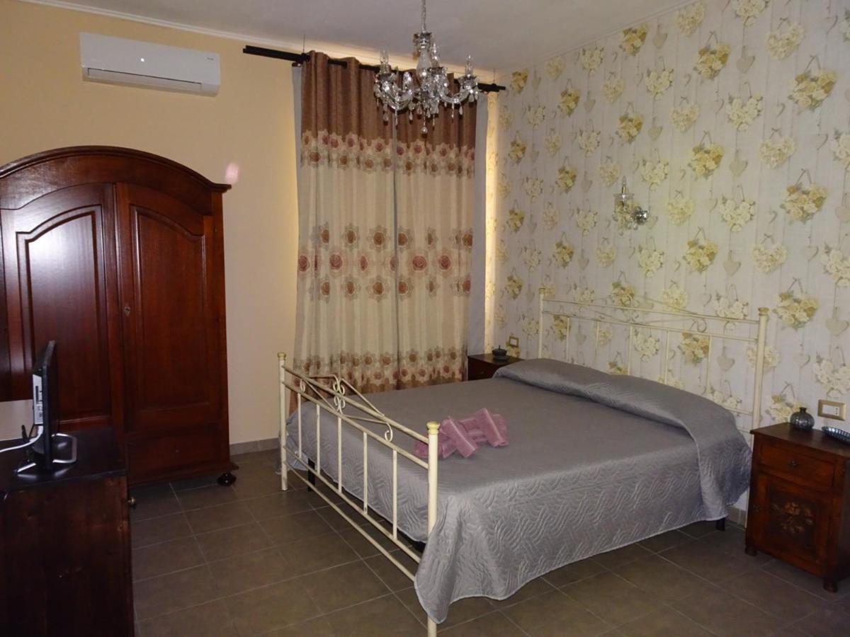 לינה וארוחת בוקר סירקוזה La Casa Di Benedetta מראה חיצוני תמונה